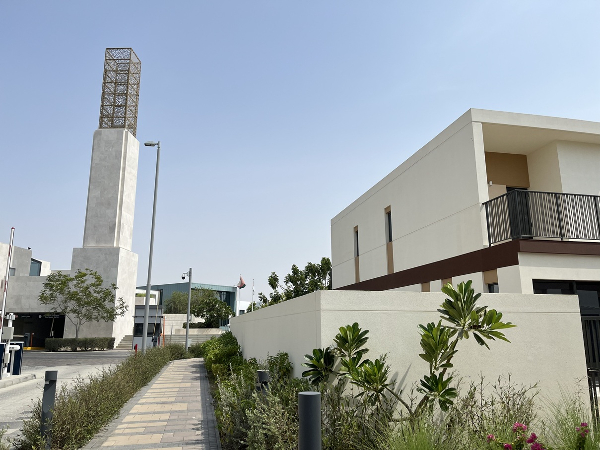 Rare Corner Townhouse — 4BR + Maid, Al Mouj, image 8 of 9